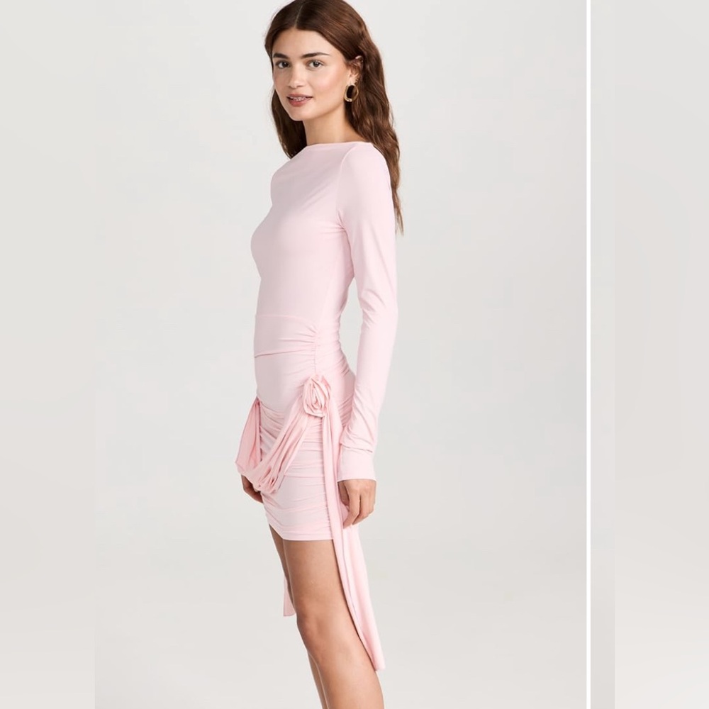 Lioness Glory mini dress 
Size s
In Blush 
Worn once